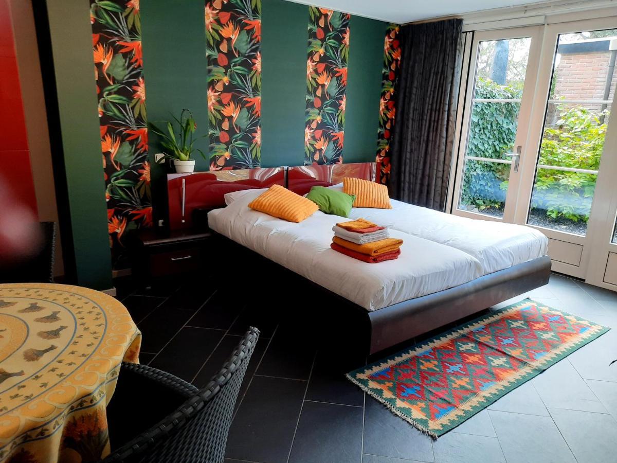 Bed and Breakfast De Notenbalk Aan Zee Флиссинген Экстерьер фото